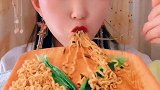 长得好看的都是这样吃面的
