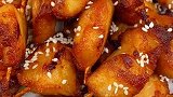 鸡胸肉也可以做成好吃的牙签肉，追剧停不下来