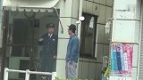 日本街头怒视日本妹子遭警察盘问