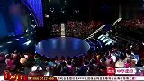 笑傲江湖小伙摘掉帽子全场惊呼，掌声也太热烈，你认识吗！