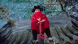 能驾驭这种发型的没几个人，一个是邱淑贞，还是一个是哪吒！