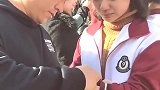 闺女的十八岁成人礼，爸爸给了女儿个惊喜，结果闺女哭的稀里哗啦