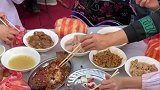云南的地方特色习俗，在白族婚礼上吃八大碗是什么体验