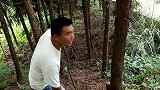 水库出水了胖哥去撒网，在出水口玩漂流，回家捡到3斤重的大野货