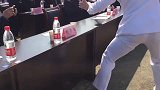 嘉宾表演一指禅，技术都是有诀窍的