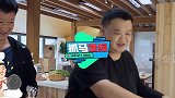吴京和德云社关系多好，孙越跟他是邻居，吴京带着儿子常去蹭饭