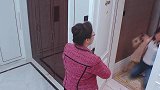 陈松伶当场给婆婆下跪道歉！随后婆婆的下意识反应，暴露真实修养