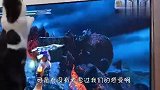 女主人沉迷打游戏，结果喵星人不干了，下一秒笑翻了