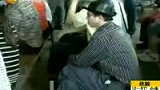 时装表演不堪压力 犀利哥低调返乡-5月6日