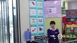 虎妞进城2； 虎妞进超市看见什么都稀奇，一看价格吓的不敢买了