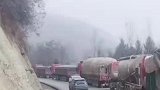 当逆行小车遇上迎面而来的警车