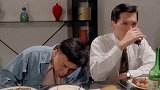 高手对决招招惊险，扑克牌玩出了花，这才叫百看不厌的经典赌片