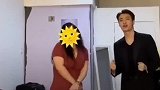 张艺兴后台清唱honey，还自带伴音，好可爱