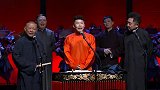 因频繁互动而传出绯闻，直播中解释，周九良到底有没有恋爱