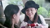 养母只爱自己的孩子，借口把养女丢在陌生地方！