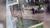 广州游乐场沙池现女婴尸体 警方:父母将其捂死埋尸
