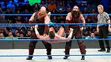 WWE-17年-SD第954期：双打赛蛮力兄弟VS热血兄弟-单场