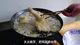 一次做3斤脆皮手枪腿，配上大蒜一起吃，大口吃肉真过瘾
