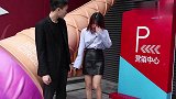女骗子遇上男骗子，两人相互较量，谁才是最后赢家呢？