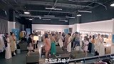 竞争对手恶意破坏模特衣服，女主一招轻松解决？