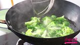 西蓝花搭配一样食材，美味又营养，太香了！