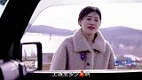 抠门村花打车进城，非要坐在后备箱，和司机师傅对话真逗