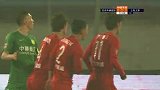 国安最后的反击!于大宝1V4头槌偏出立柱