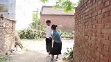 有缘千里来相会，养女带男友回家，妈看到他手上的胎记哭着喊儿子