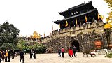 我国唯一保存最完整的三国古城，景色秀丽，就在四川