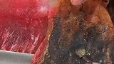 四川小伙切的陈年老腊肉，你们觉得怎么样，有没有流口水的冲动呢