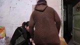 小雪和妈妈说龙龙和她第一次见面场景，小雪感觉龙龙挺老实的！