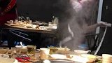 专业的扯面师傅，一顿操作猛如虎