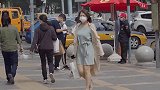 先知先觉，从这几位女生身上似乎看到今夏长裙连衣裙的流行趋势