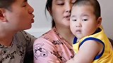 爸爸想亲妈妈，儿子是一百个不愿意