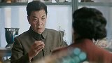 霞光：特务的伪装太厉害了，将毒药装进鼻烟壶里，大霞差点发现