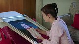 我怕来不及：桂香看着春生送的自画像，笑着笑着突然就落泪了