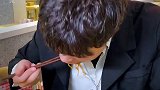 火鸡面 你有看出来他们是什么关系吗？可以评论告诉我呀美食  好吃
