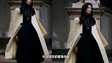 刘涛分享米兰看秀造型，穿米色大衣配黑色长裙，优雅大气有格调