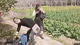 女孩子出门一定要小心
