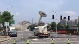 震撼！安徽35米高水塔成功实施爆破拆除