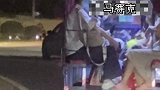 江西真是人杰地灵啊！前有小哥电瓶拉四妹，后有大爷三轮拉十妹……哈哥猫妹