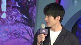 林更新被观众喊林狗示意不高兴，却自愿当这位女神的“神犬”
