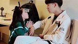 相差12岁的妹妹想要手机，没想到哥哥会这么说，太甜了吧！