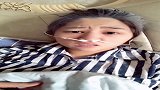 妹子你这是住院了耳机怎么插鼻孔里了