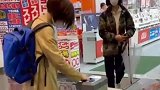 日本的雨伞装置，你们觉得，这设计专门样
