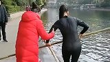 能把一根竹子当船只，小姐姐足足练习了八年的时间，才成为高手！