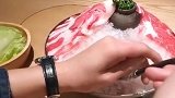 朋友请吃火锅，眼前一幕，这是啥吃法请原谅我孤陋寡闻了