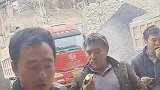 这些开大车的司机，都是九零后的小伙子，看着真不像