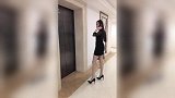 小姐姐连衣开叉裙，彰显魅力好身段