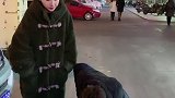 在外边不要随便捡东西，给我整的措手不及的 抖开无限剧场  爆笑剧场